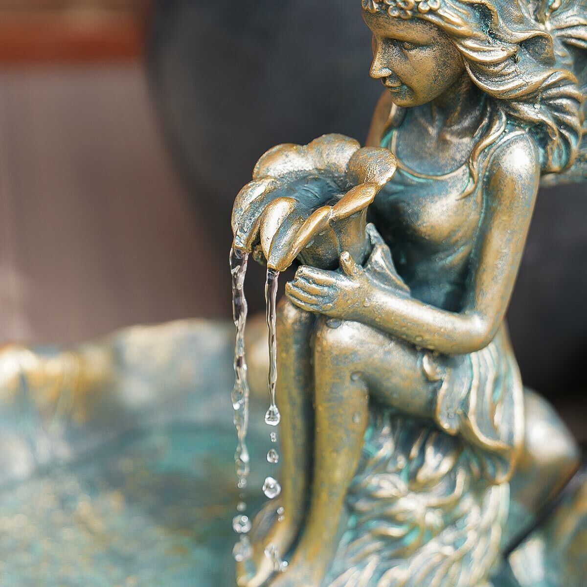 Solar Fairy with Leaf Water Feature image 2