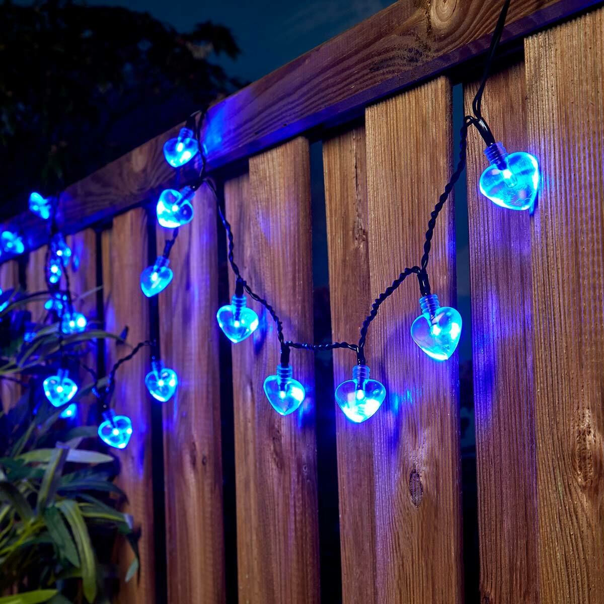 5m Outdoor Battery Heart Fairy Lights, Green Cable image 3