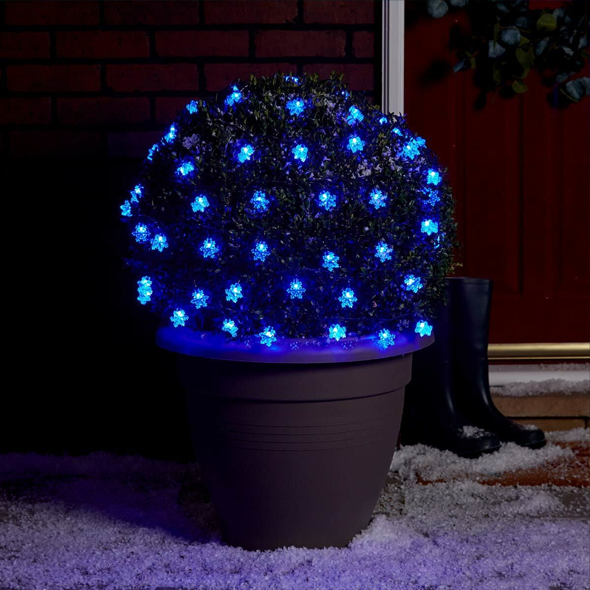 5m Indoor & Outdoor Battery Snowflake Fairy Lights, Blue LEDs, Green Cable image 3