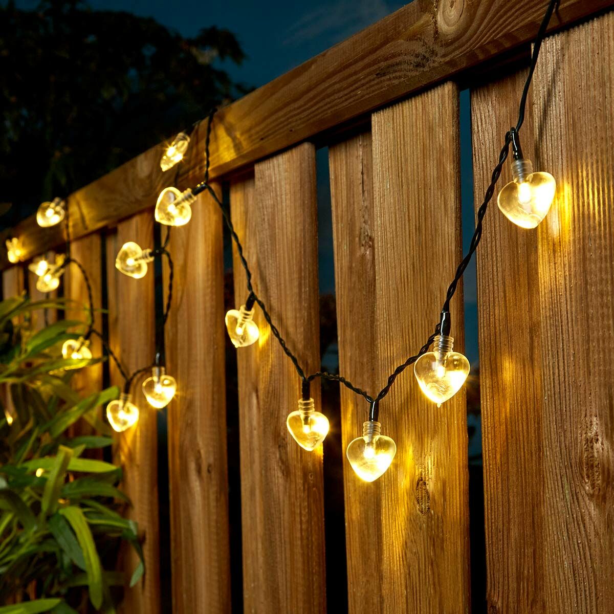 5m Outdoor Battery Heart Fairy Lights, Green Cable image 1