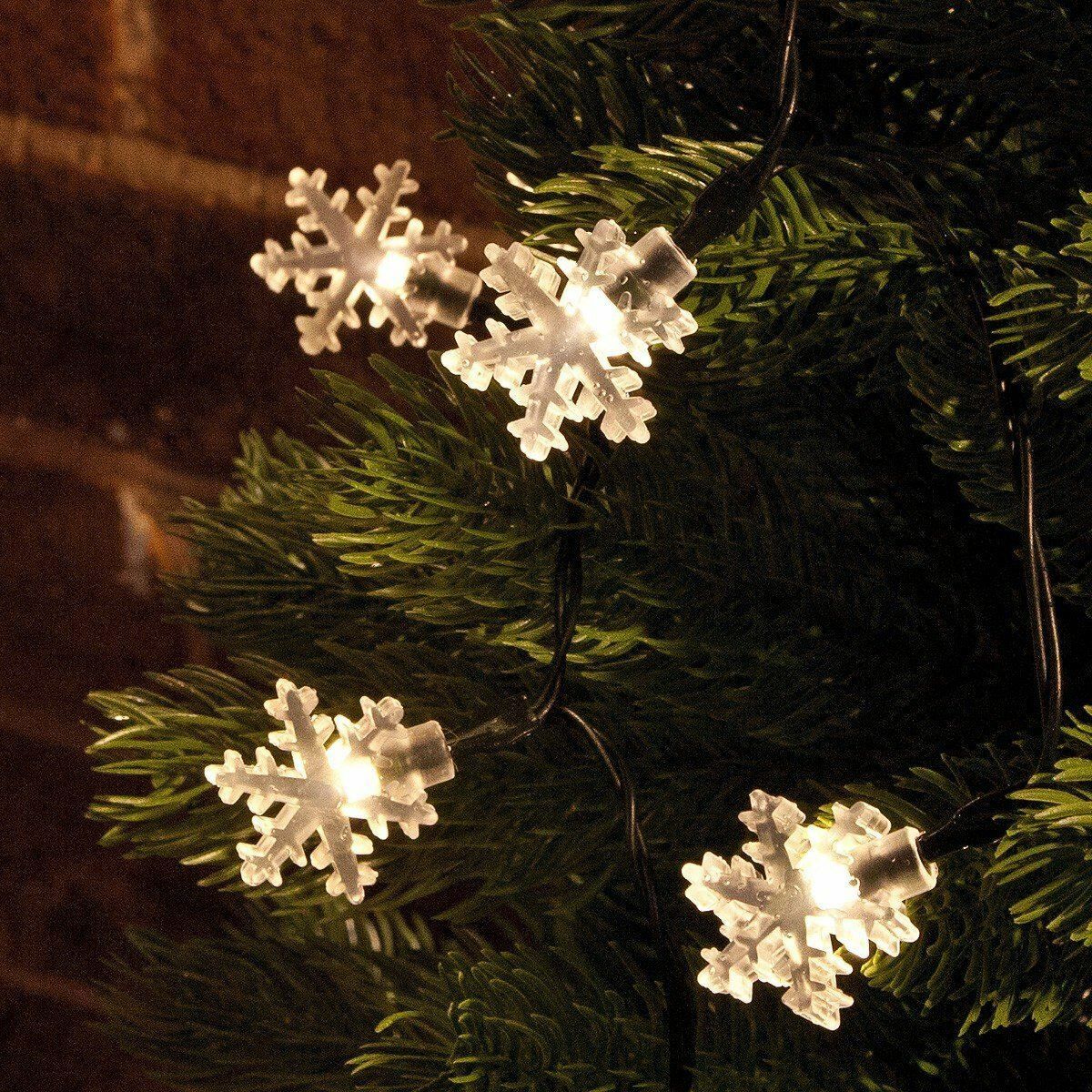 5m Indoor & Outdoor Battery Snowflake Fairy Lights, Warm White LEDs, Green Cable image 3