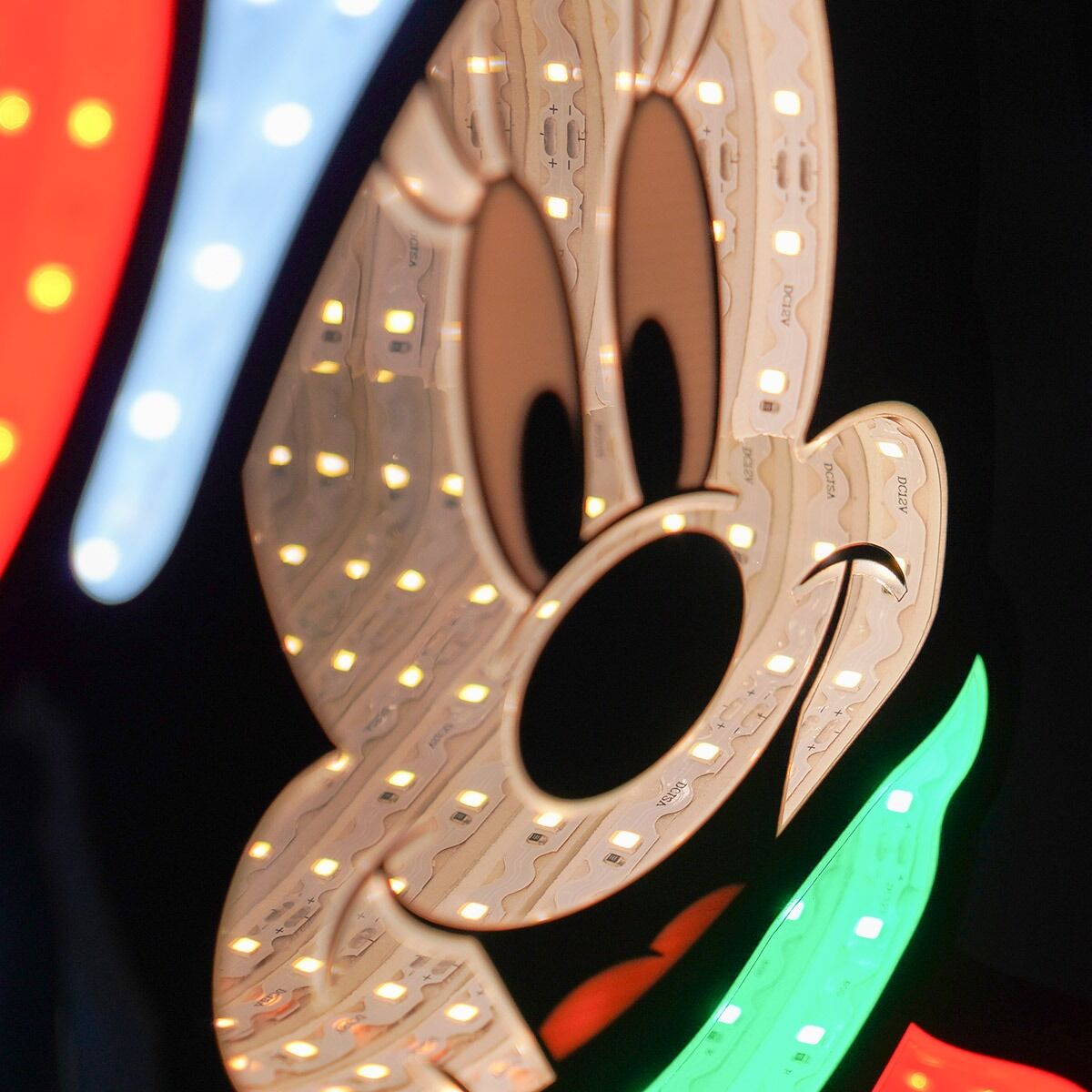 ©Disney Infinity Mirror Minnie Mouse Christmas Figure image 2