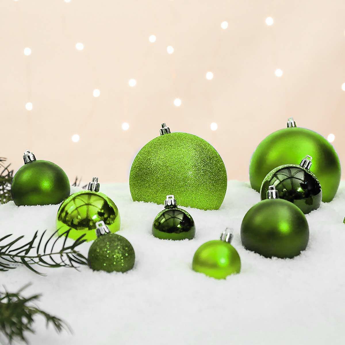 4 x 10cm Assorted Finish Christmas Shatterproof Baubles image 4