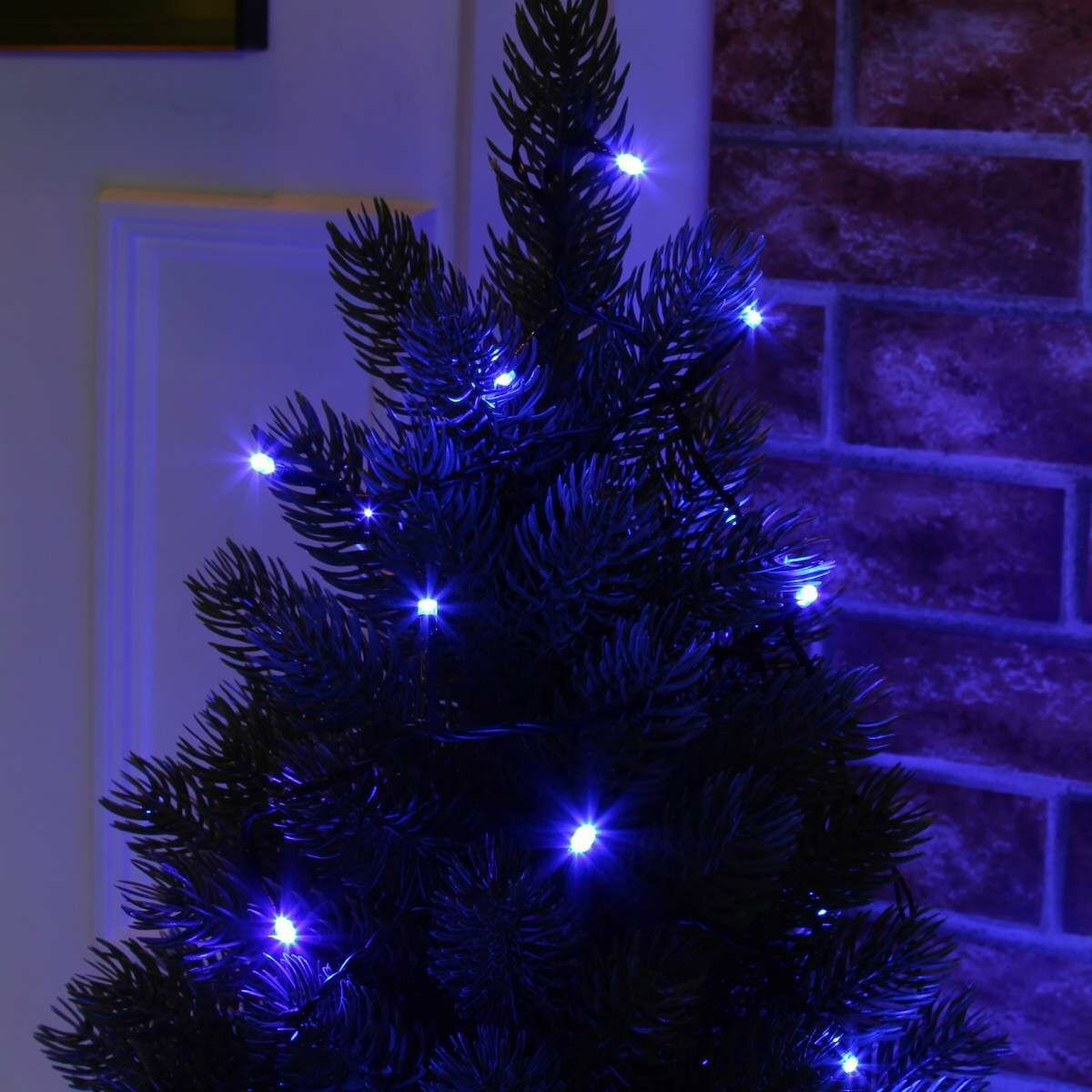 5m Indoor & Outdoor Battery Fairy Lights, Blue LEDs, Green Cable image 7