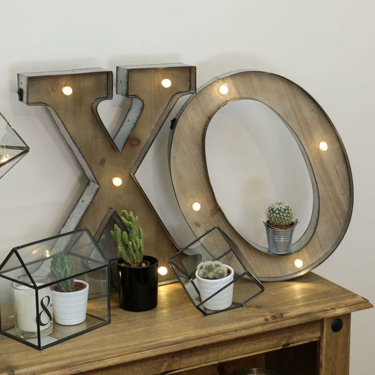 Wood & Metal A-Z Battery Light Up Circus Letter, 41cm image 3