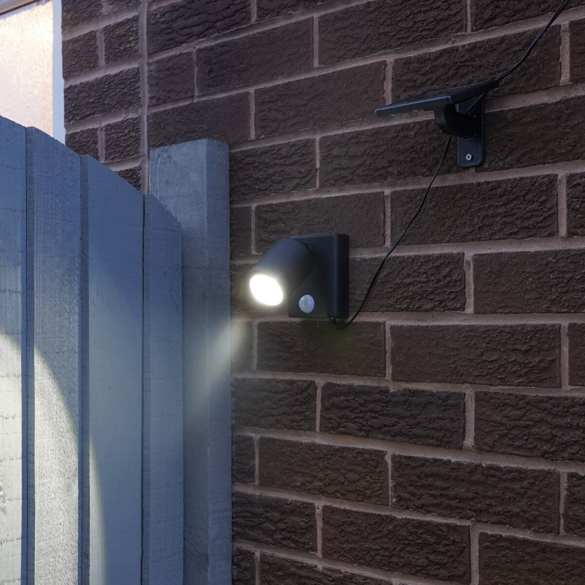 Solar Security Wall Light with PIR Sensor image 7