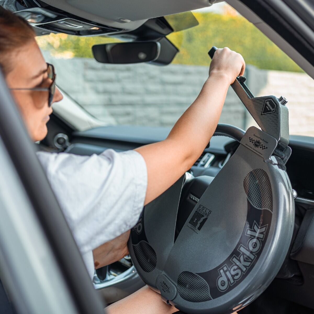 Disklok Diamond Edition Medium Silver Car Steering Wheel Lock, with Storage Bag & Cover image 7