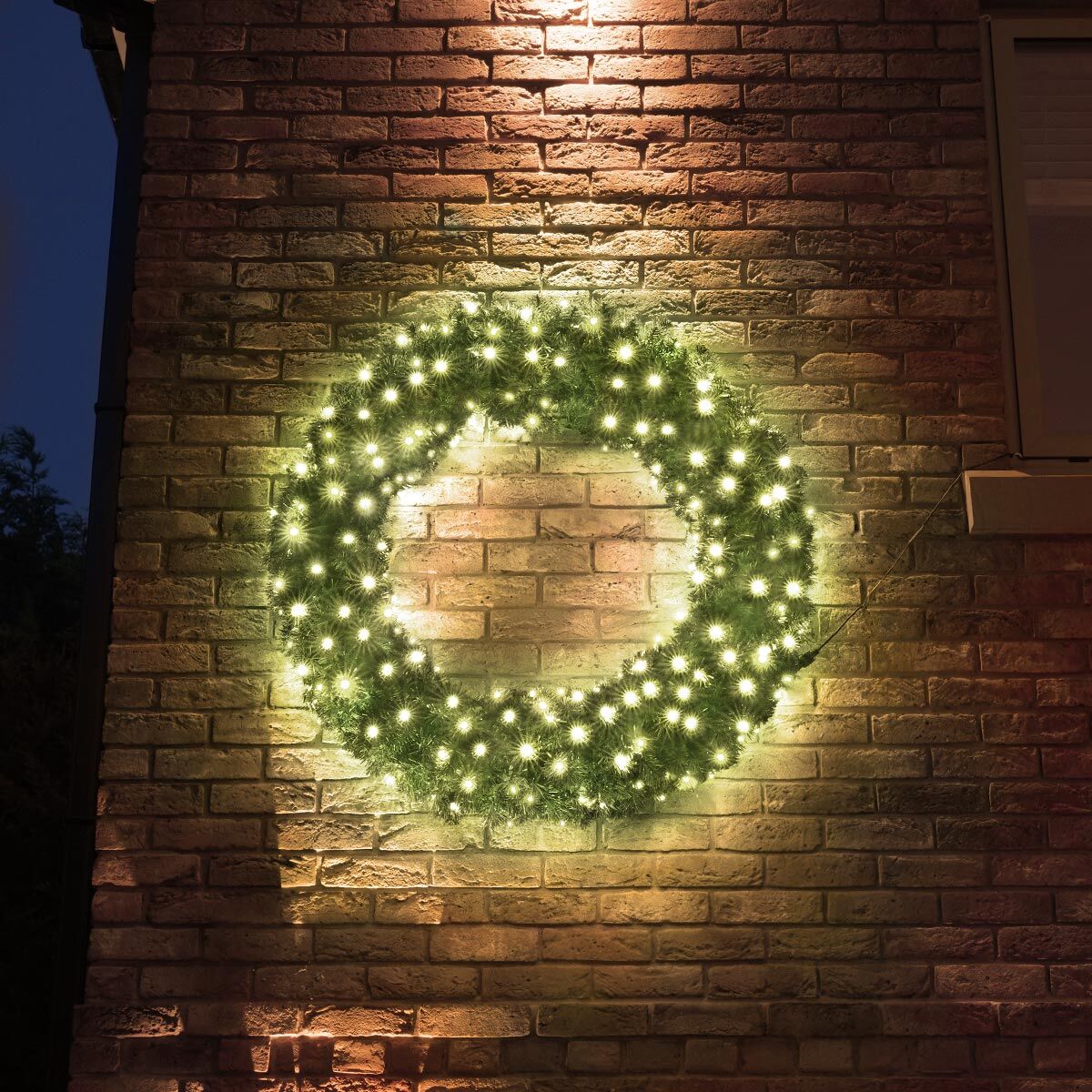 ConnectGo® 1.2m Green Commercial Warm White Pre Lit Outdoor Christmas Wreath image 1