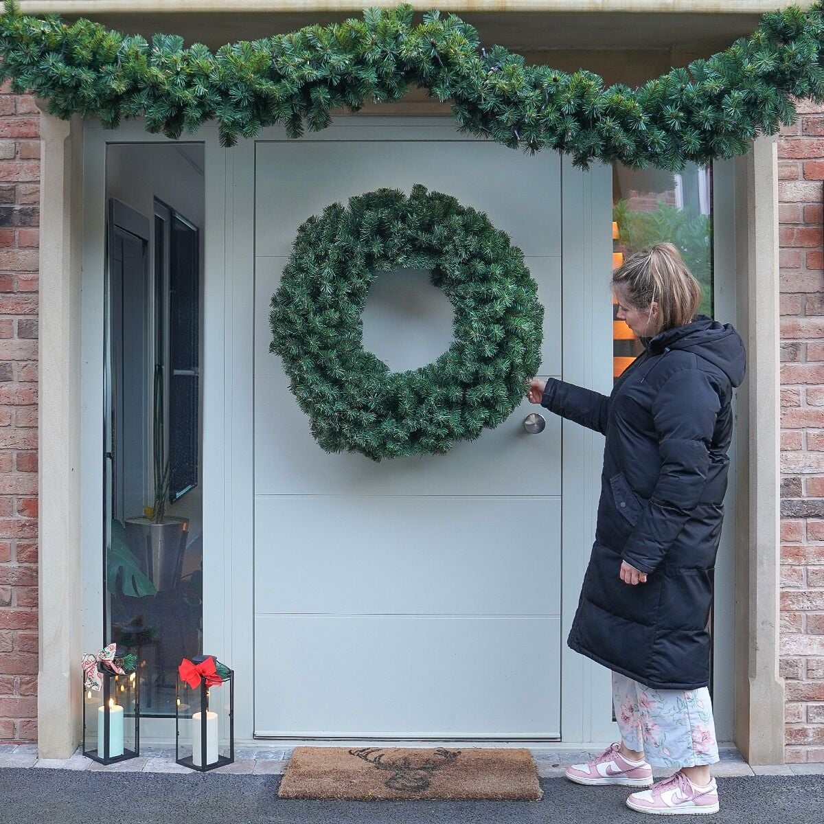 80cm Commercial Outdoor Christmas Wreath image 2