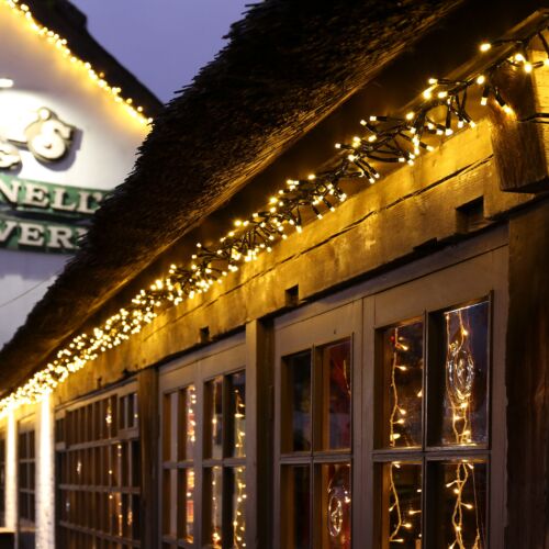 Connectable Cluster Lights on Black Rubber Cable